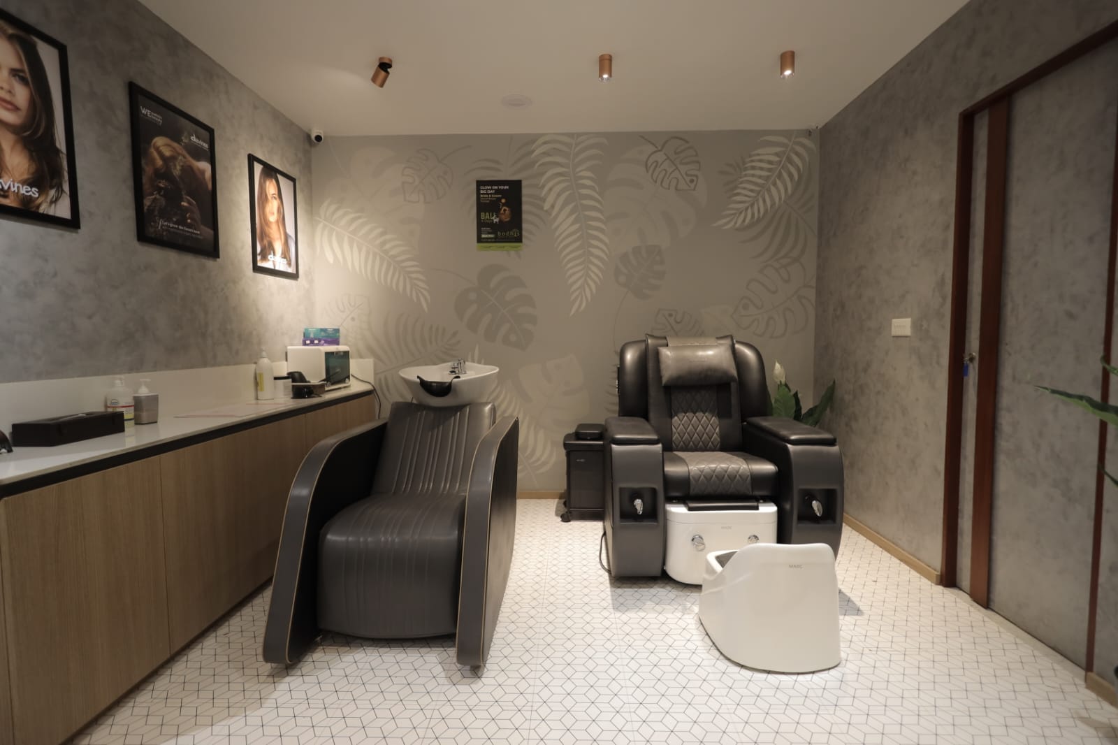 BODHIS SALON AND SPA Gallery 5